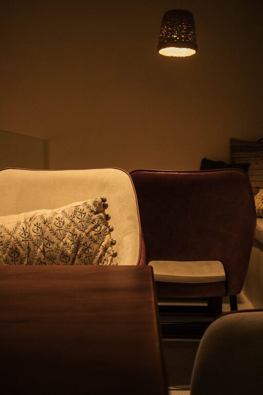 Tips for Creating a Cozy and Inviting Living Room Space